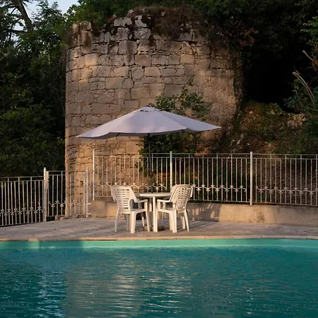 Enjoy Spring At Chateau De Monbrison, For Four Guests Alojamento de Turismo Selvagem Saint-Michel (Tarn-et-Garonne)